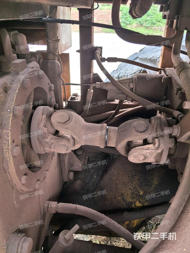 風(fēng)扇及皮帶（壓路機發(fā)動機艙）