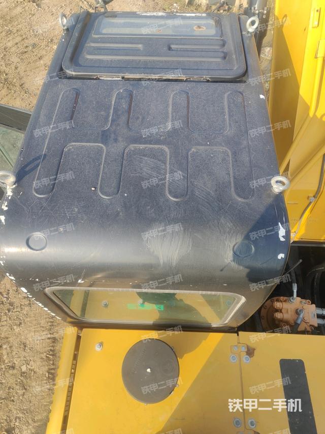 駕駛室頂部俯視（上車部件）