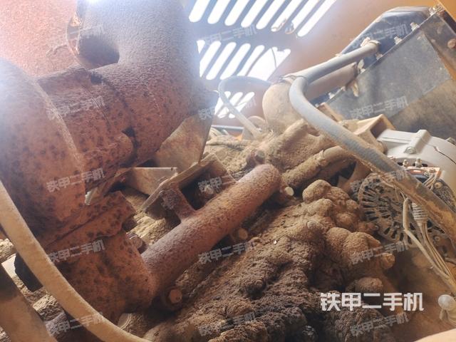 風(fēng)扇及皮帶（壓路機(jī)發(fā)動(dòng)機(jī)艙）