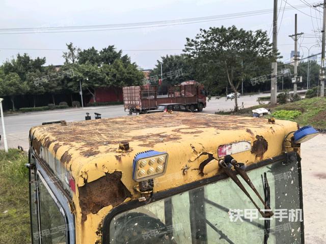 駕駛室外頂全景（壓路機駕駛室）