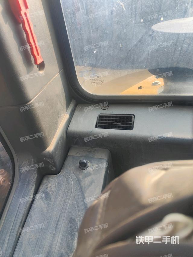 后窗玻璃角標(biāo)（駕駛室部分）