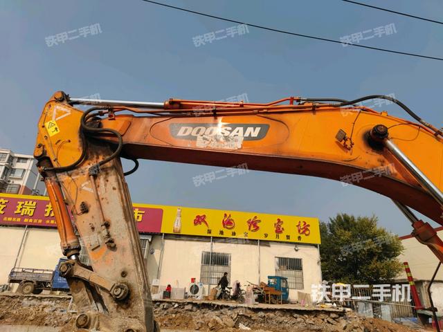 大臂整體?右側(cè)（工作和回轉(zhuǎn)裝置）