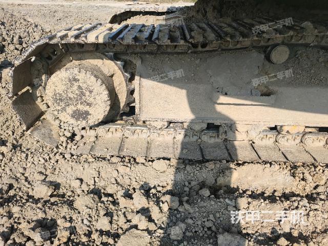 左驅(qū)動(dòng)輪（行走機(jī)構(gòu)）