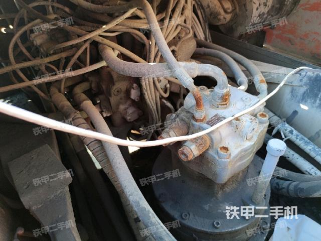 回轉(zhuǎn)馬達（上車部件）