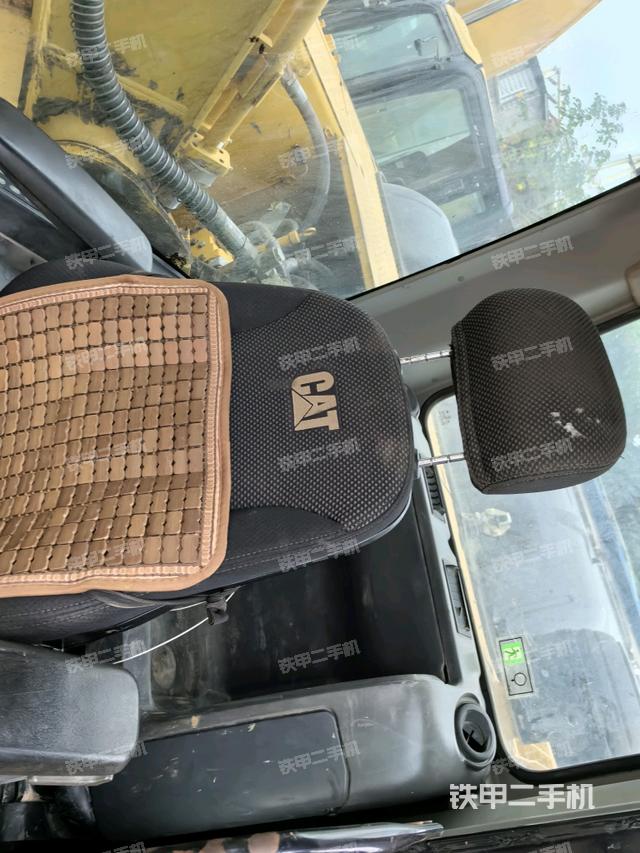 后窗玻璃角標(biāo)（駕駛室部分）