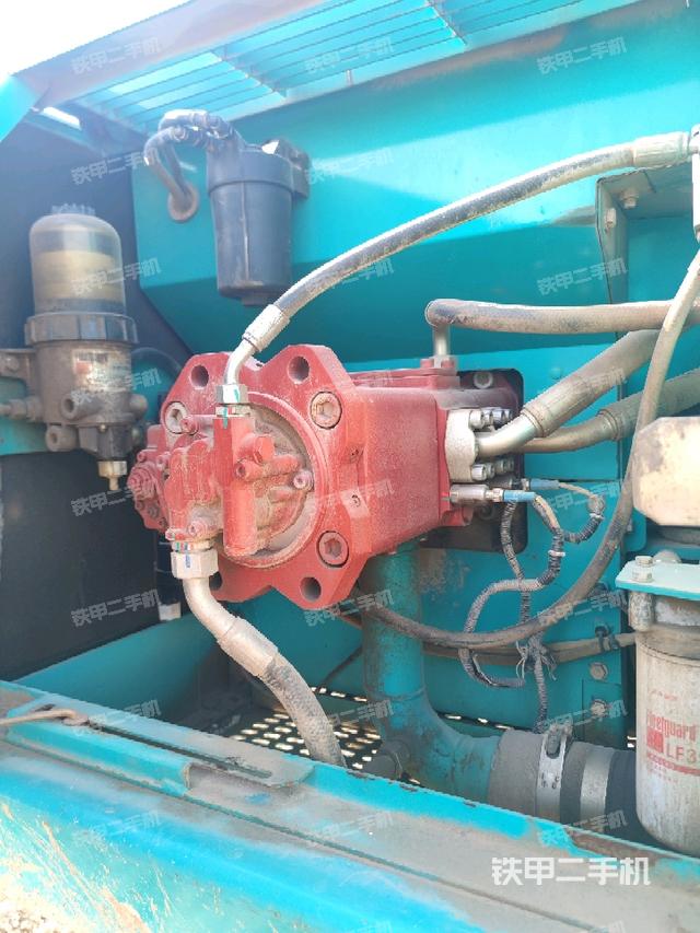 液壓泵室（大件艙室）