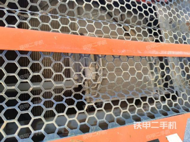 散熱器正面（大件艙室）