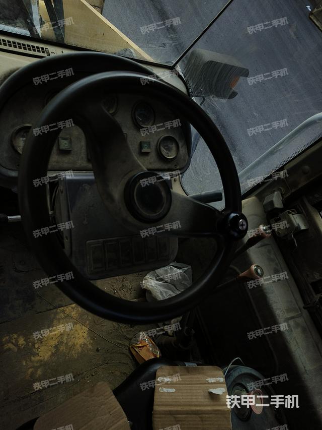 駕駛室操作臺（整機(jī)外觀及大件）