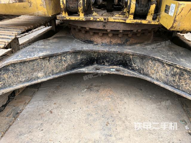 大臂根部?斜視（工作和回轉(zhuǎn)裝置）