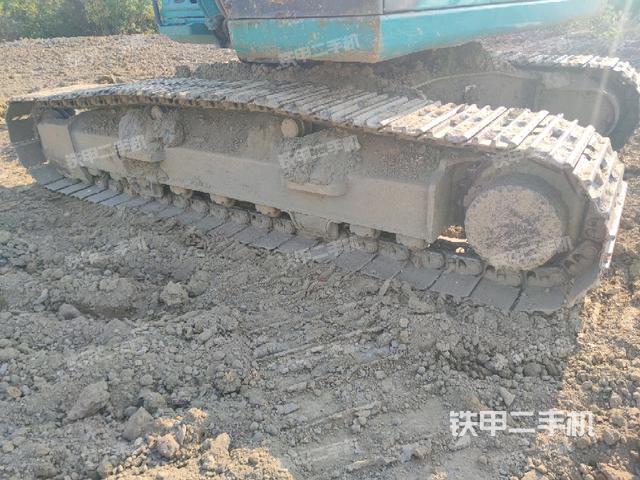 左導(dǎo)向輪（行走機(jī)構(gòu)）