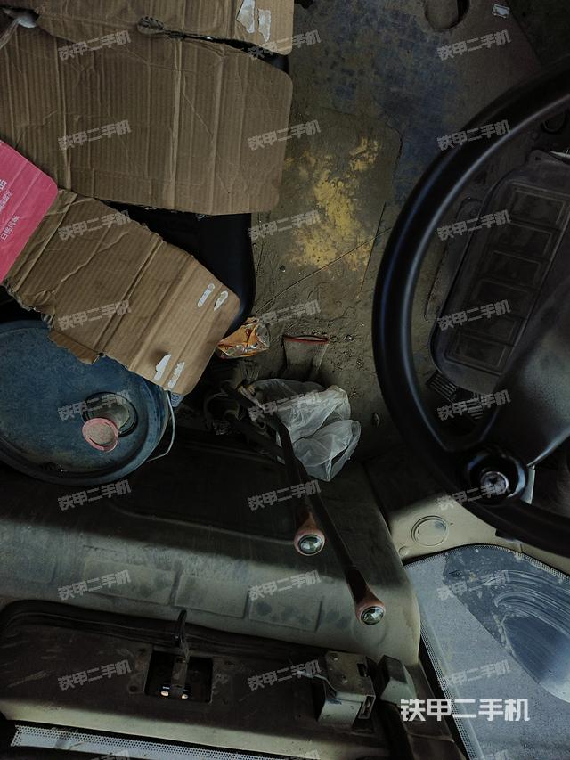 駕駛室工作臺（整機(jī)外觀及大件）