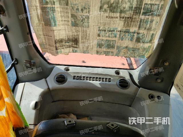 座椅后部（駕駛室部分）