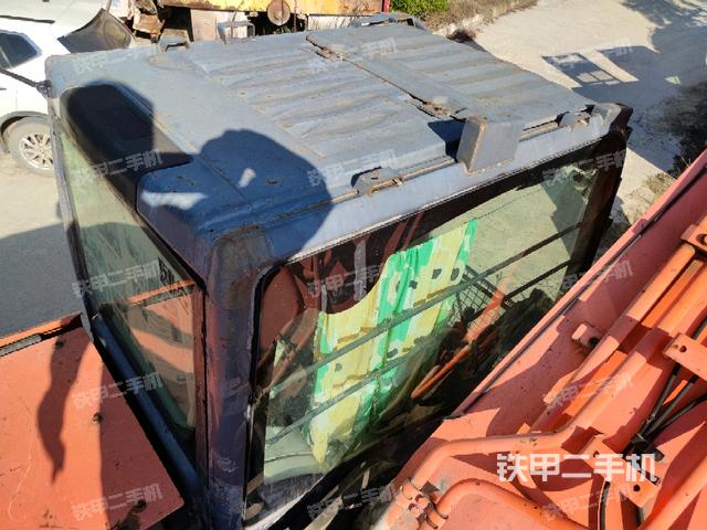 駕駛室頂部俯視（上車部件）