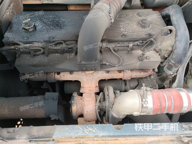 发动机室（上车部件）