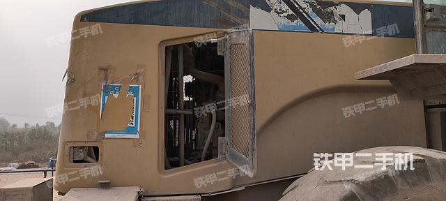 發(fā)動機右側（整機外觀及大件）