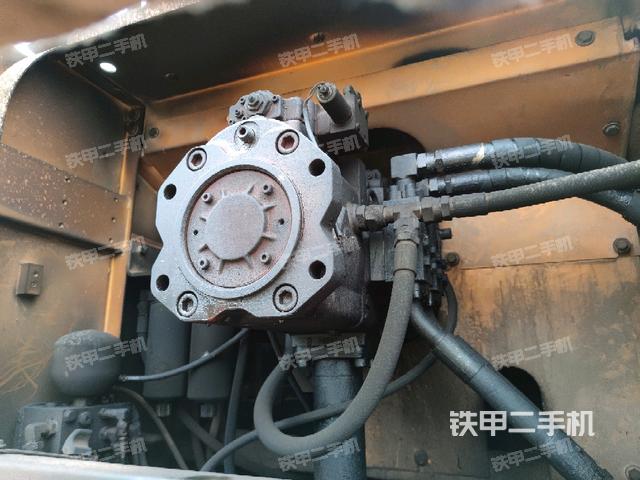 液压泵斜45 左（大件舱室）