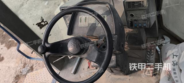 駕駛室工作臺（整機外觀及大件）