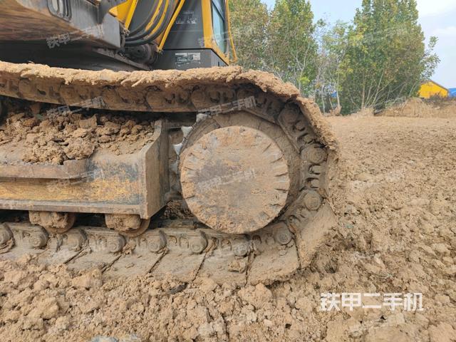 左驅(qū)動(dòng)輪（行走機(jī)構(gòu)）