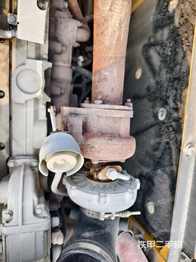 氣門室蓋螺絲特寫（上車部件）