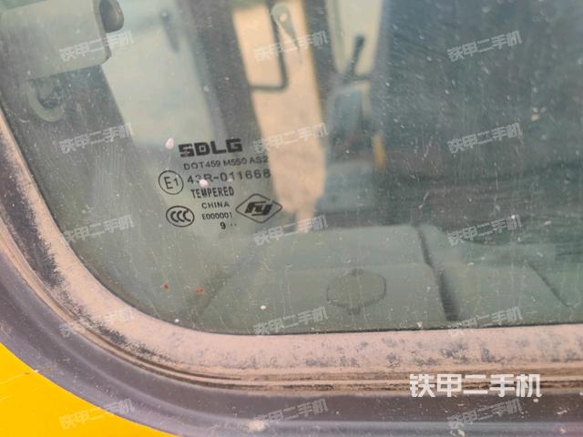 后窗玻璃角標(biāo)（駕駛室部分）