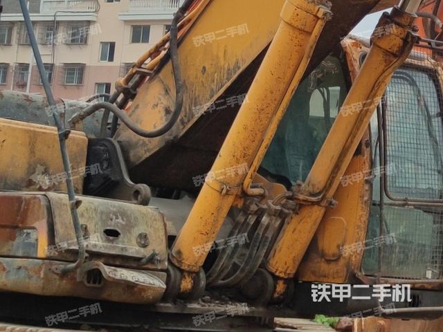 大臂根部 斜视（工作和回转装置）