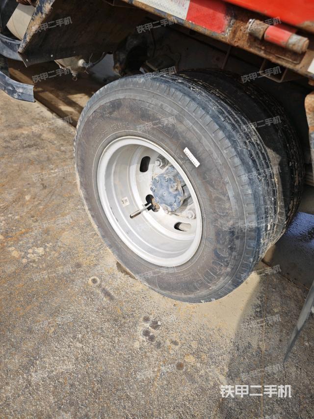 左驅動輪/左后輪（行走機構）