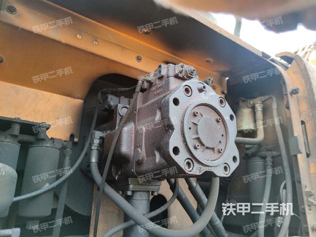 液压泵斜45 右（大件舱室）