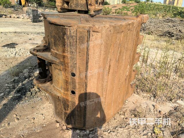 小臂整體左后（工作和回轉(zhuǎn)裝置）