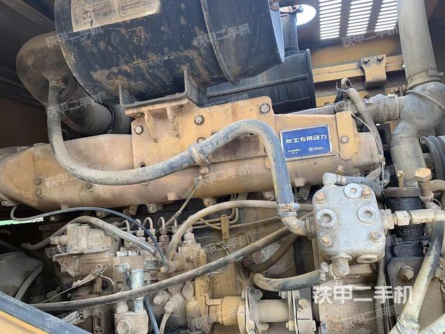 發(fā)動機左側(cè)（整機外觀及大件）