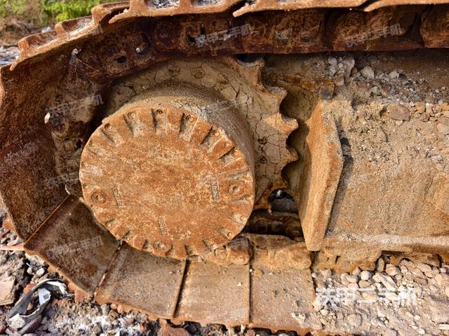 右驅動輪（行走機構）