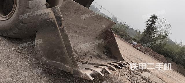 工作裝置整體（整機外觀及大件）