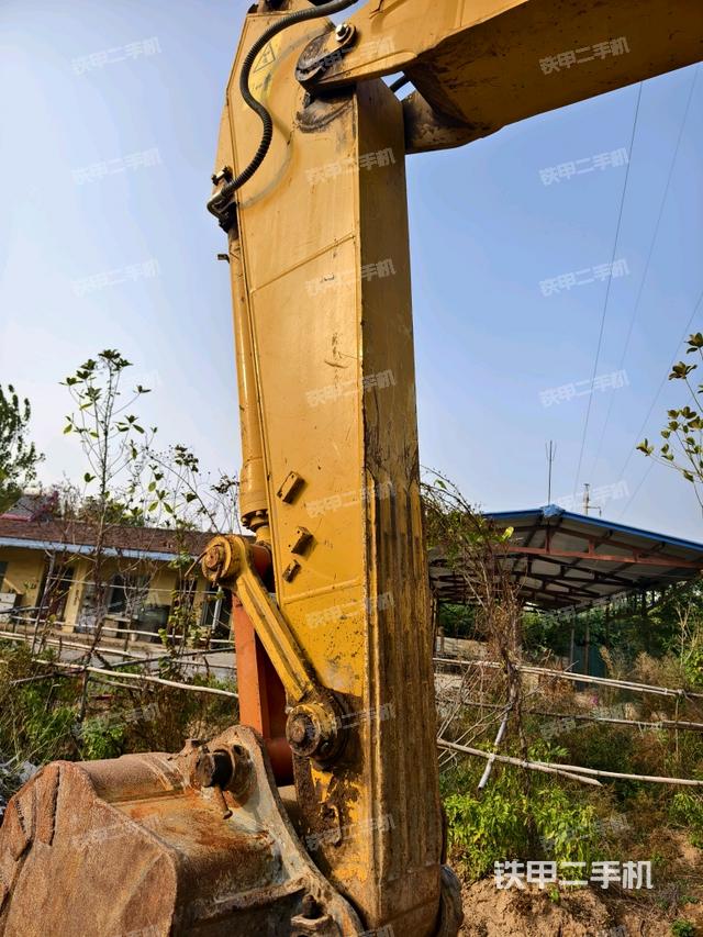 小臂整體左后（工作和回轉裝置）