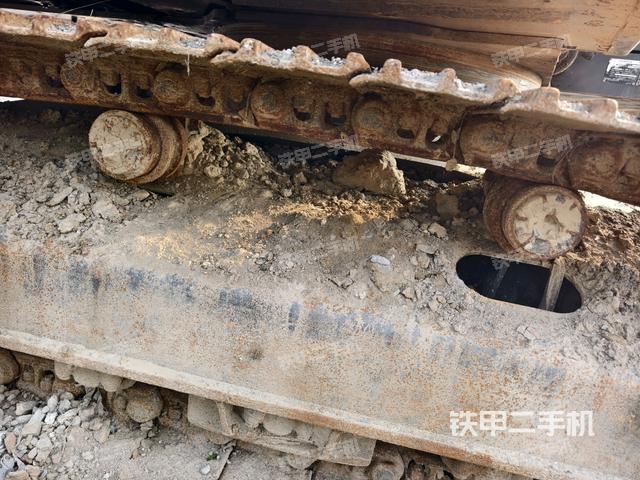 左側行走馬達蓋板（行走機構）