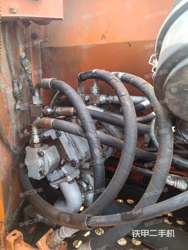 液壓泵室（大件艙室）