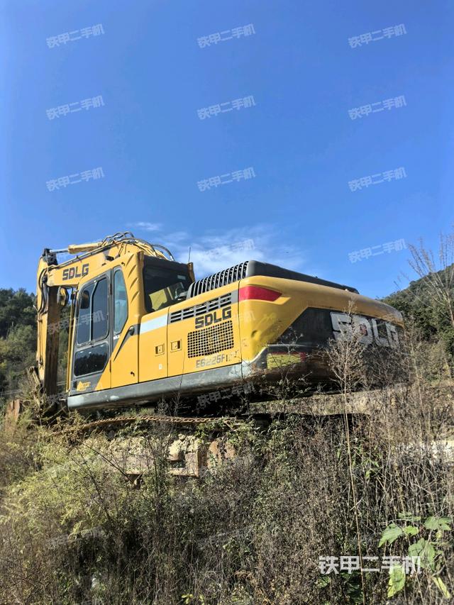 整機右后45°（整機外觀）