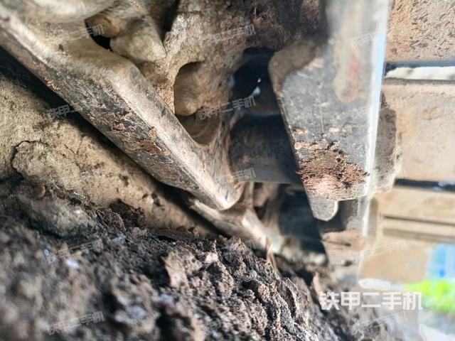 右側(cè)行走馬達(dá)蓋板（行走機(jī)構(gòu)）