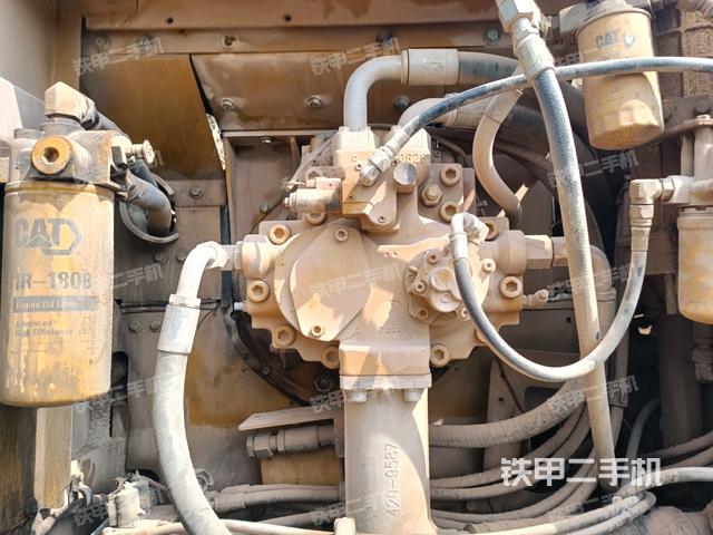 液壓泵斜45?左（大件艙室）