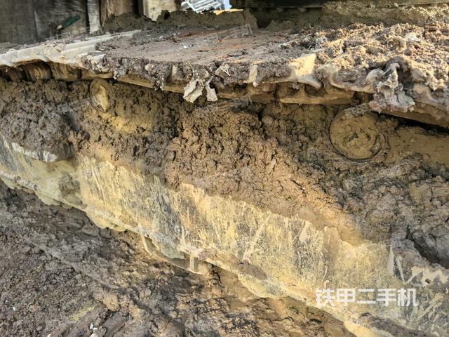 左侧行走马达盖板（行走机构）