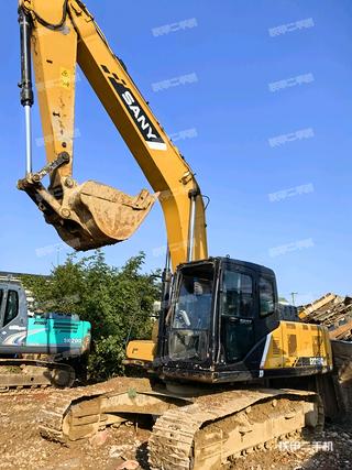 三一重工SY215C挖掘機