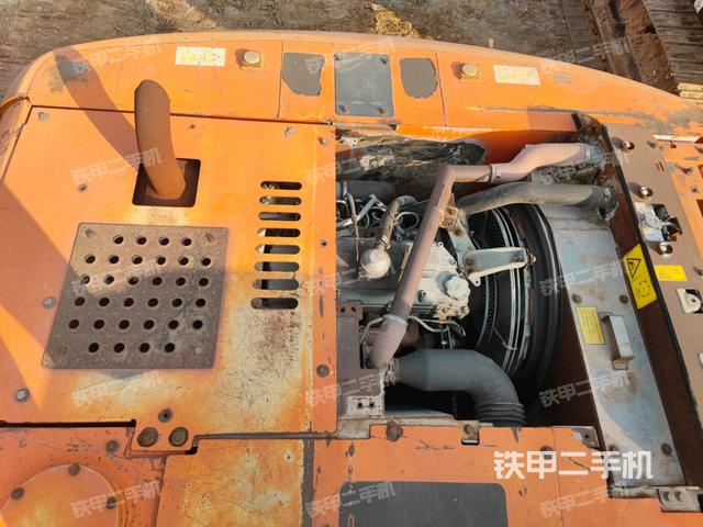 氣門(mén)室蓋螺絲特寫(xiě)(上車(chē)部件) 氣門(mén)室蓋螺絲特寫(xiě)(上車(chē)部件)