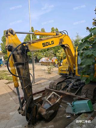 山東臨工E680F挖掘機(jī)