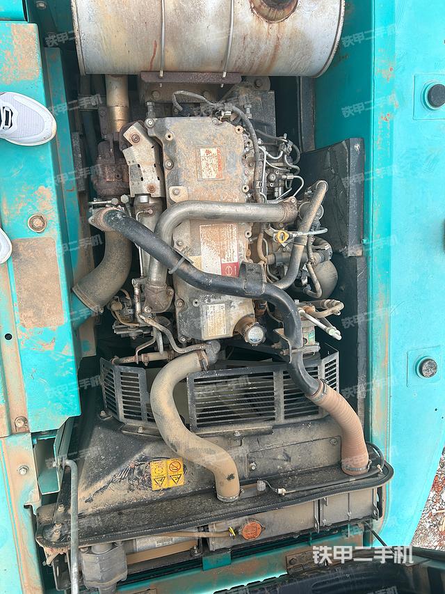 发动机整体俯视（整机外观）