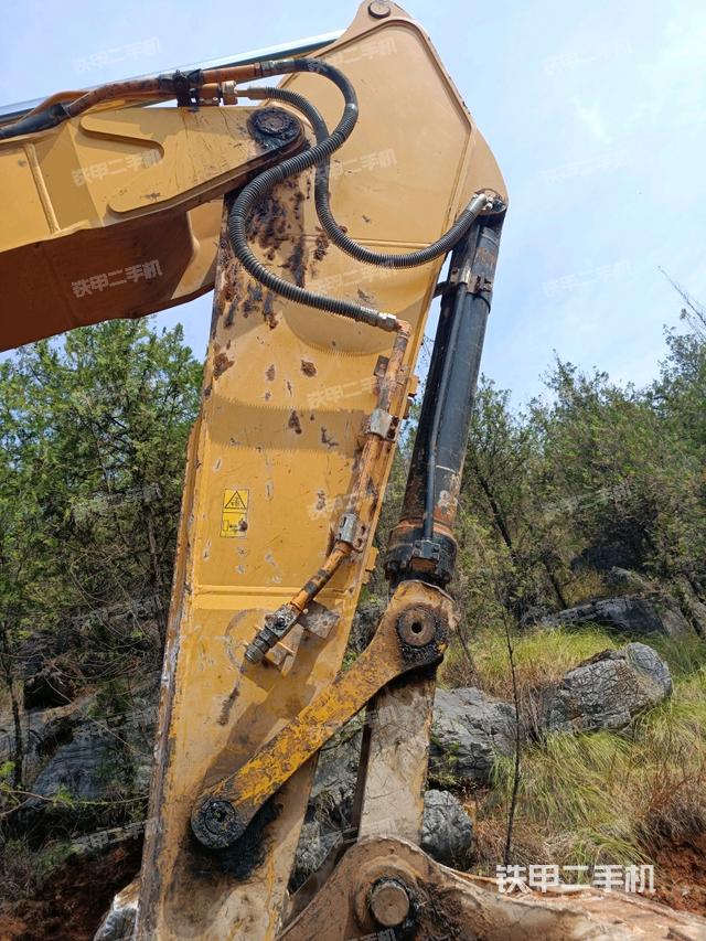 小臂整體右前（工作和回轉(zhuǎn)裝置）