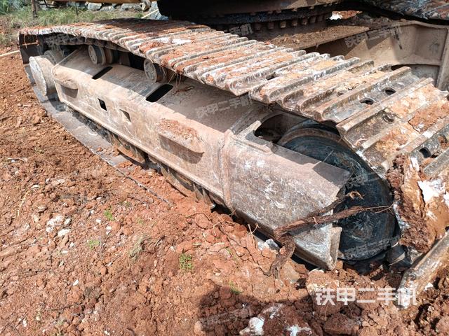 左側(cè)履帶整體?（行走機構(gòu)）