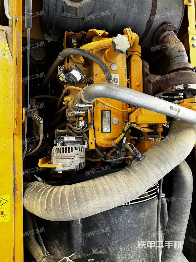 發(fā)動(dòng)機(jī)整體俯視（整機(jī)外觀）