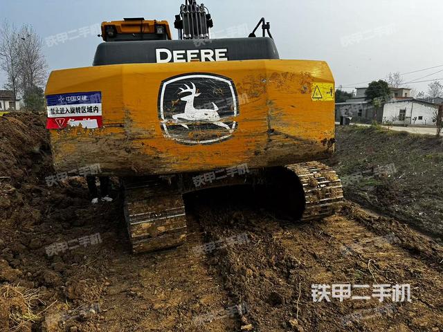 駕駛室頂部（整機(jī)外觀）