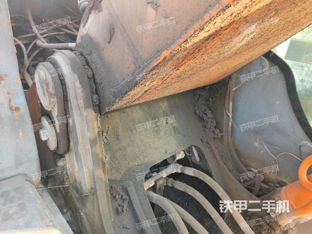 大臂根部?斜視(工作和回轉(zhuǎn)裝置) 大臂根部?斜視(工作和回轉(zhuǎn)裝置)