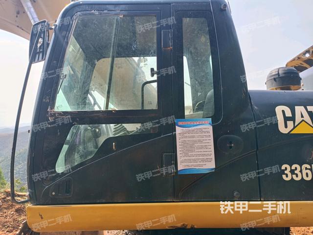 駕駛室正側(cè)（駕駛室部分）