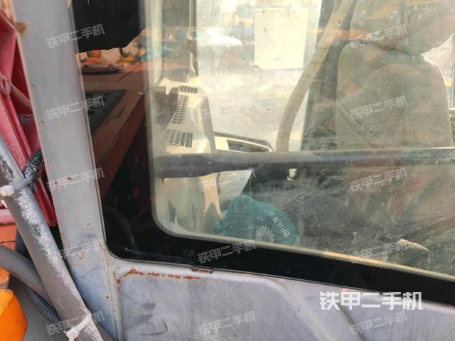 后窗玻璃角標(biāo)(駕駛室部分) 后窗玻璃角標(biāo)(駕駛室部分)