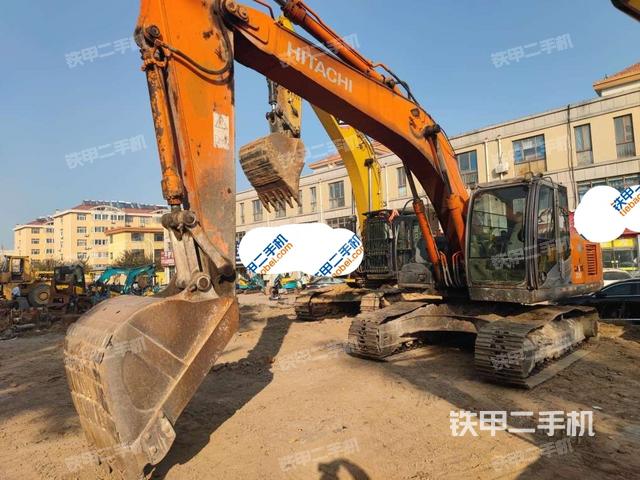 右前45(整機(jī)外觀) 右前45(整機(jī)外觀)